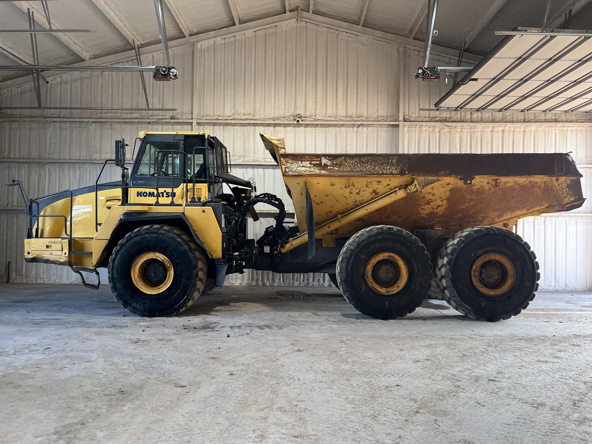 2015 KOMATSU HM400-3 in Van Alstyne, TX