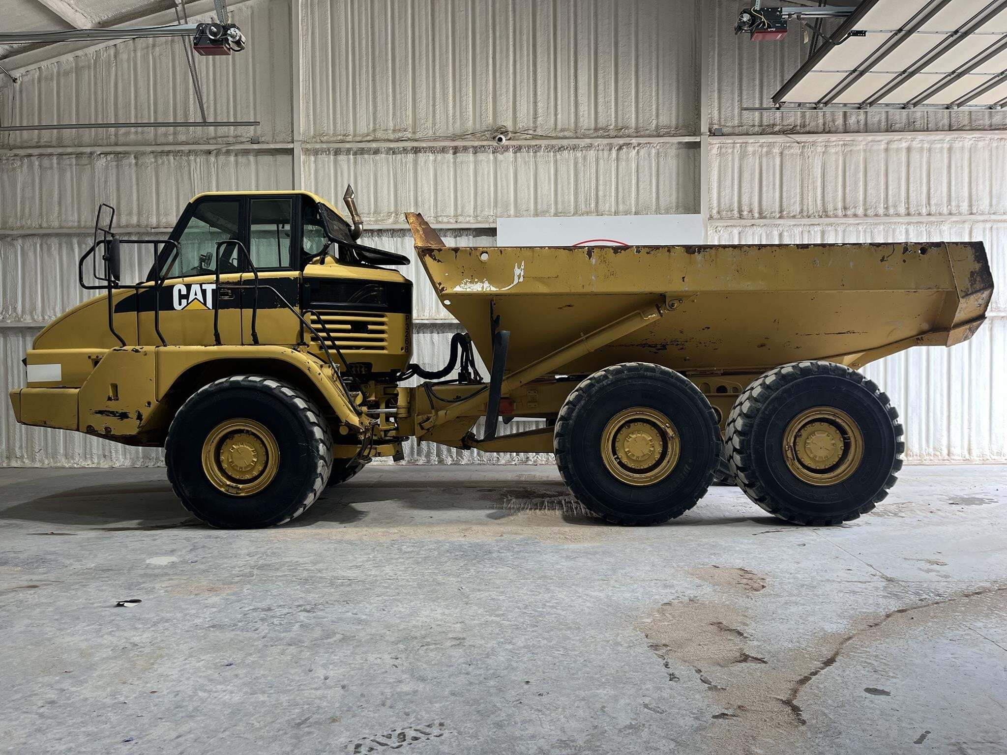2006 CATERPILLAR 725 in Van Alstyne, TX
