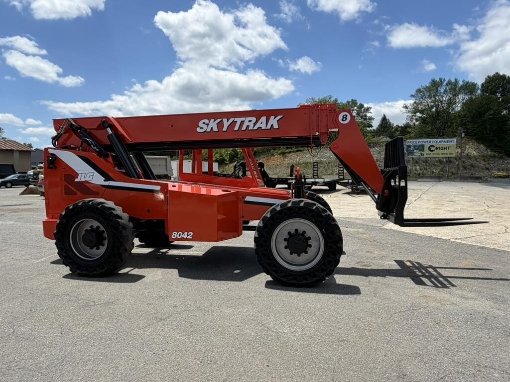 2015 SKY TRAK 8042 in Mount Airy, NC