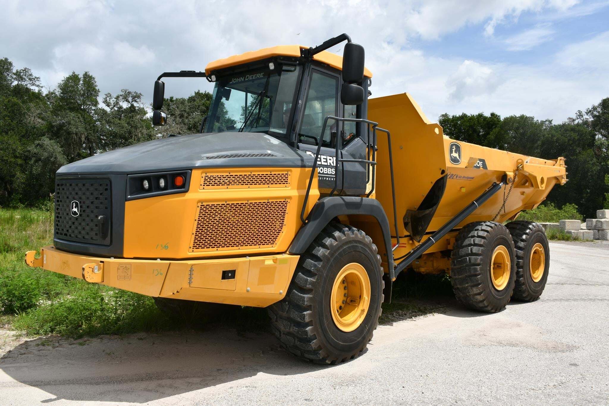 2022 DEERE 260E in Summerville, SC