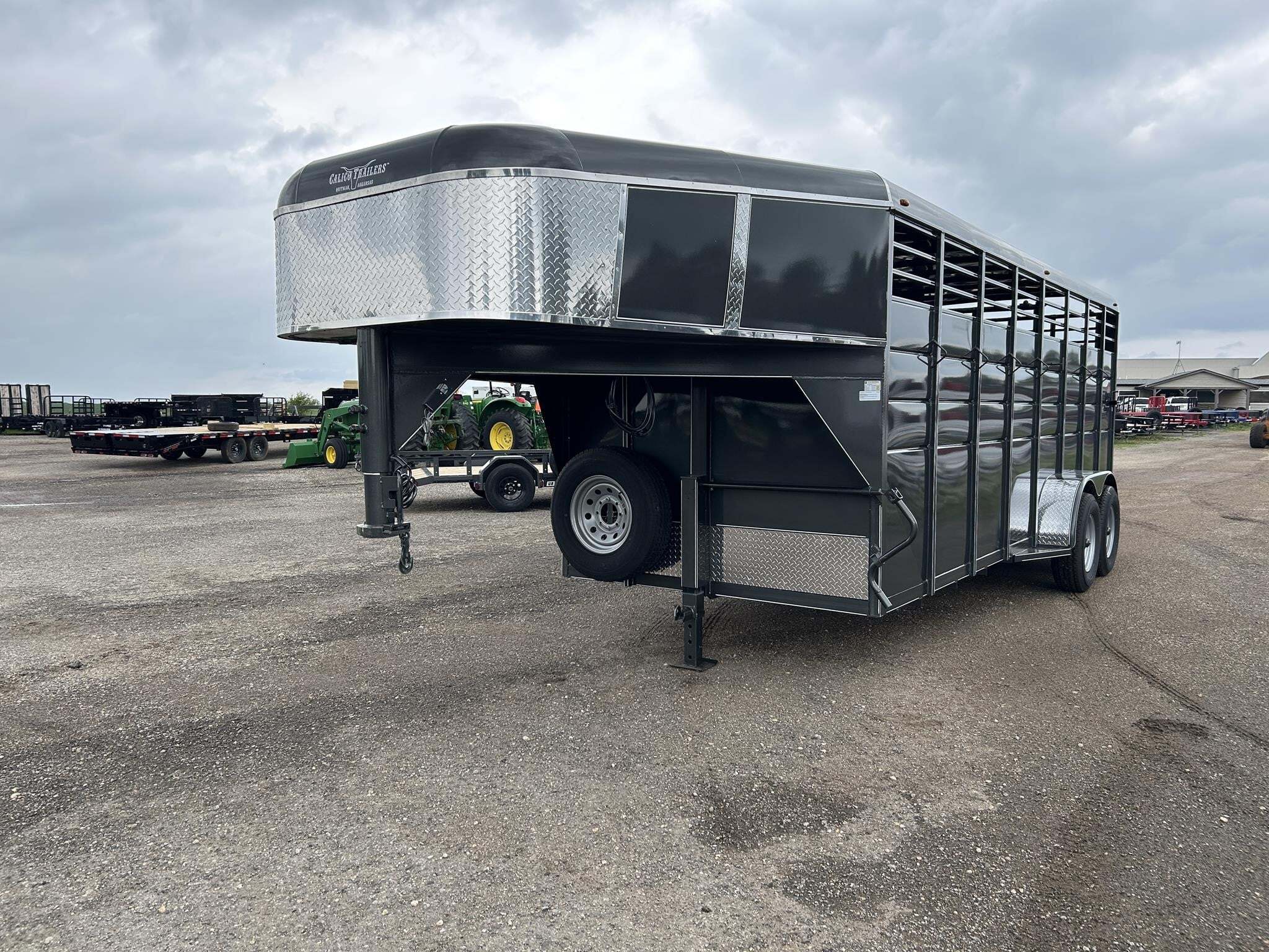 2026 CALICO 20'X6'8"X7' TALL 14K GOOSENECK LIVESTOCK TRAILER in Pecatonica, IL