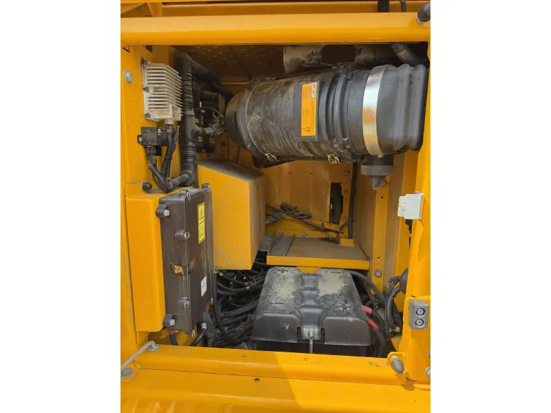 2025 JCB 220X