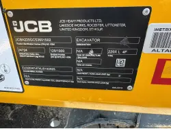 2025 JCB 220X