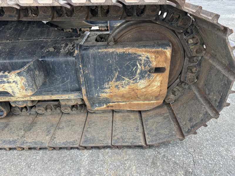 2025 JCB 220X