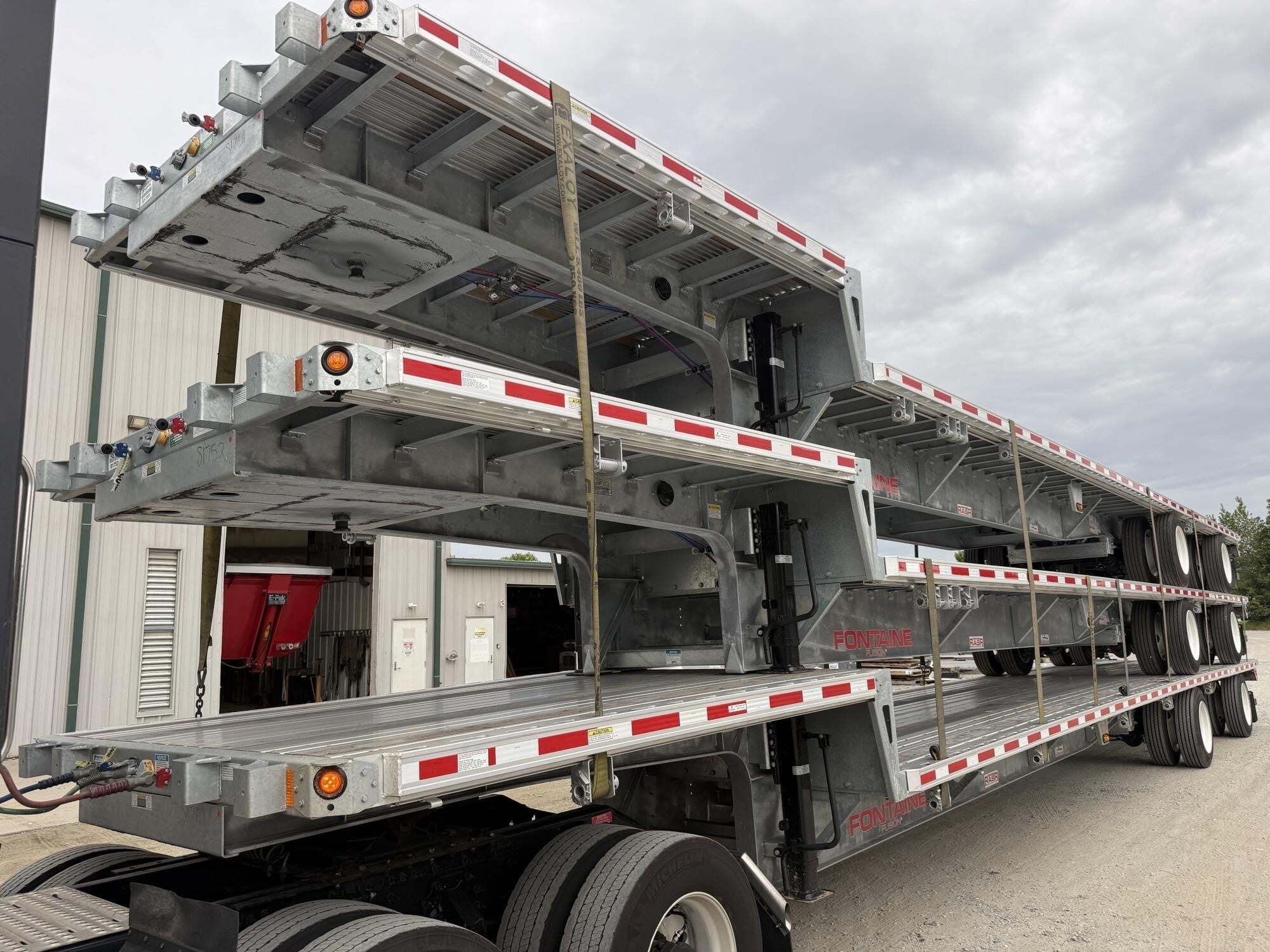 2027 Fontaine 53' X 102" X COMBO DROP DECK - GALVANIZED FLATBED in Wilmington, NC