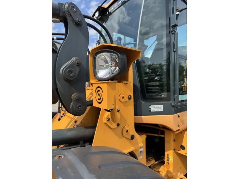 2022 HYUNDAI HL930A