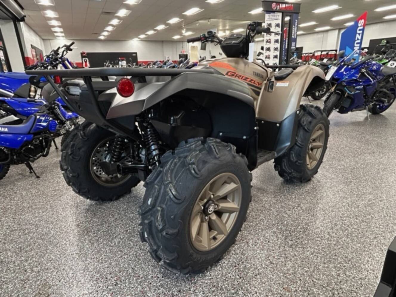A photo of this 2027 Yamaha Grizzly EPS XT-R