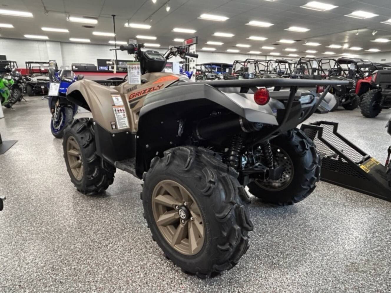 A photo of this 2027 Yamaha Grizzly EPS XT-R