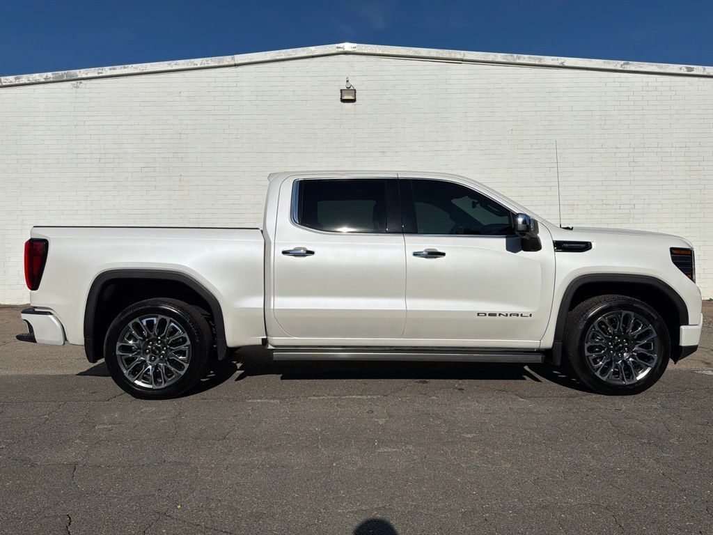 2025 GMC SIERRA in Madison, NC