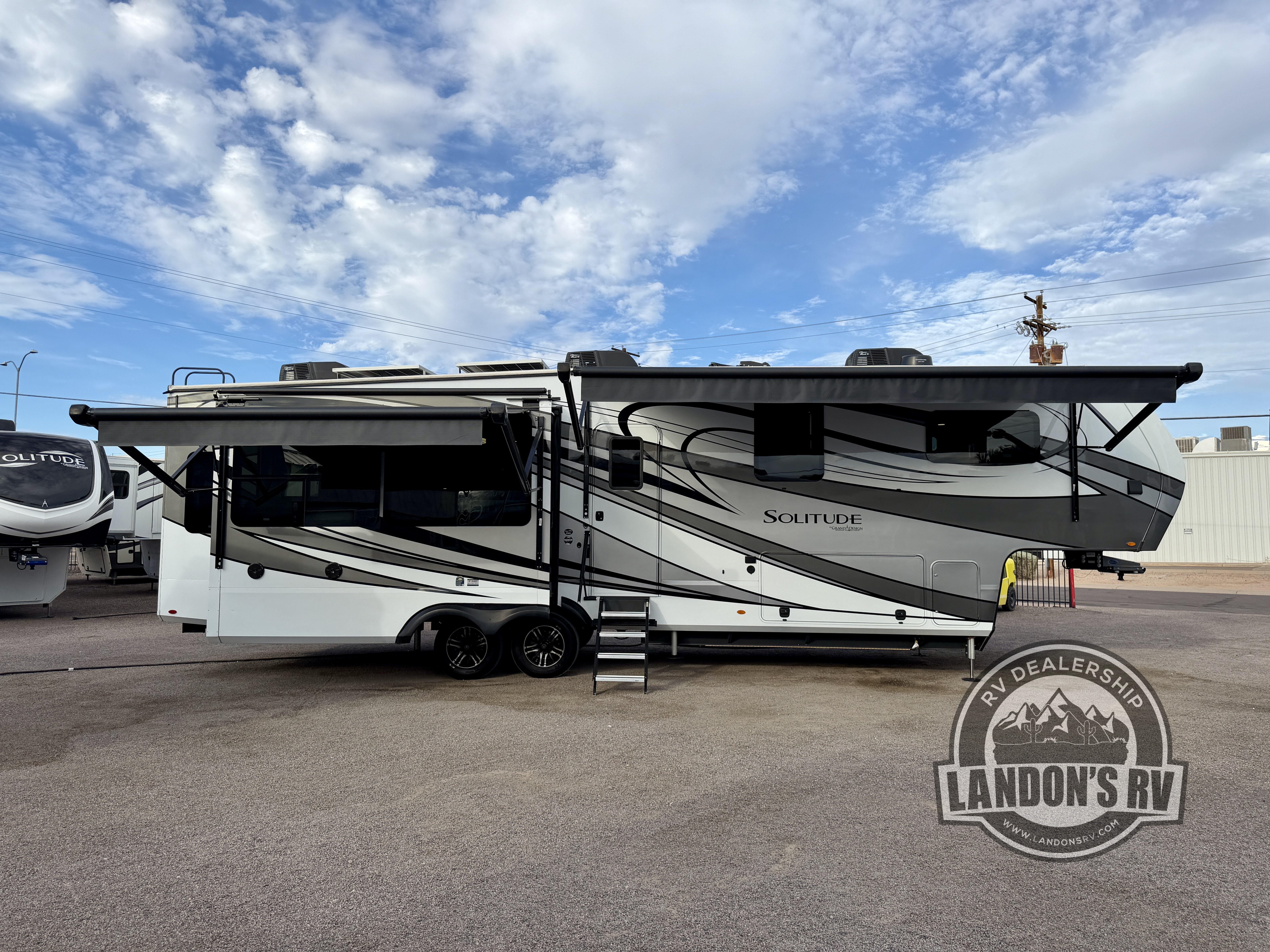 2025 Grand Design SOLITUDE 370DV RV