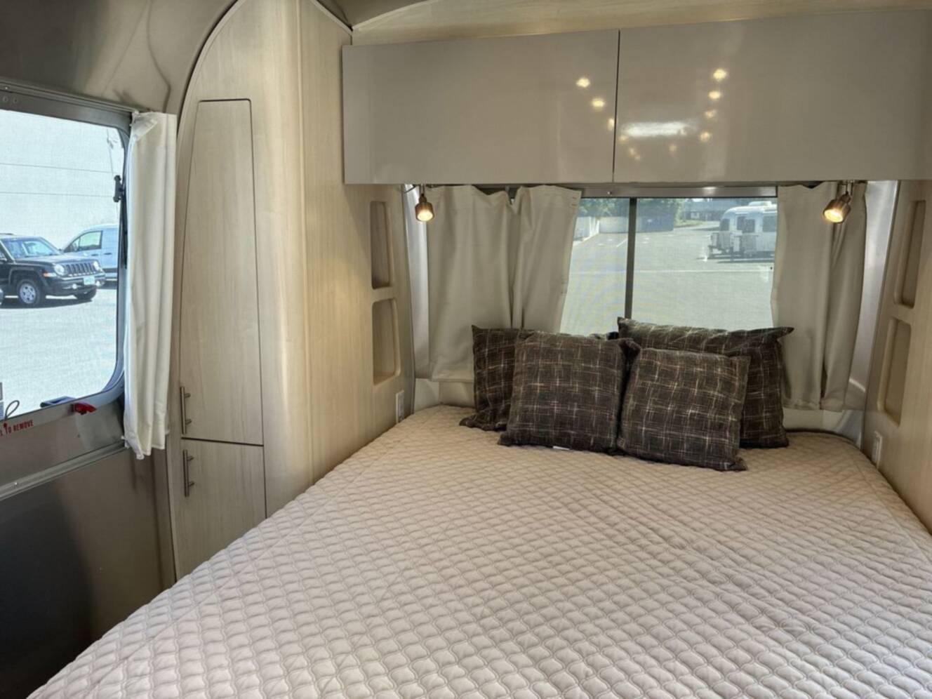 A photo of this 2021 Airstream Flying Cloud 30 Bunk Queen