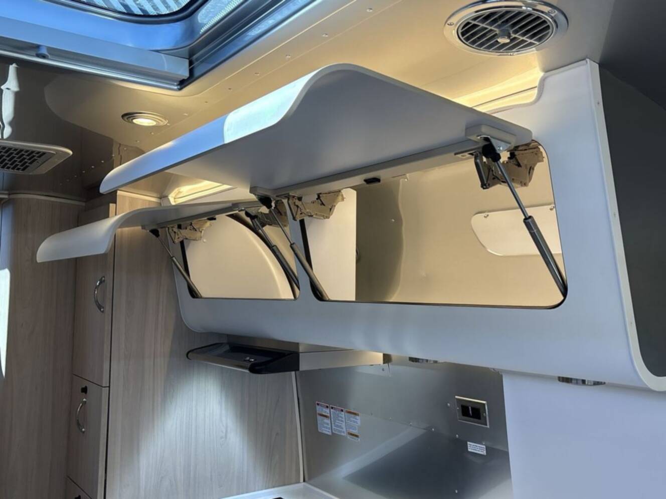 A photo of this 2026 Airstream Globetrotter 27FB