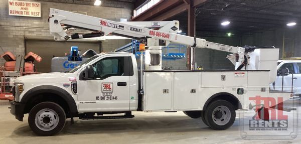 2019 Versalift SST-40-EIH in Canton, OH