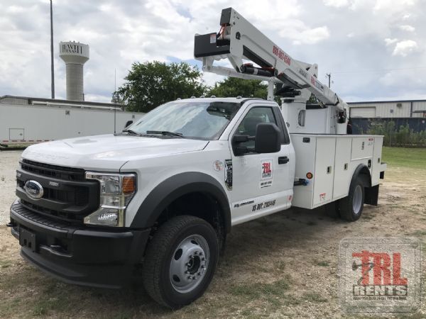 2021 Versalift SST-40-EIH in Medina, OH