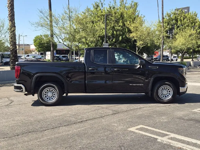 2023 GMC SIERRA