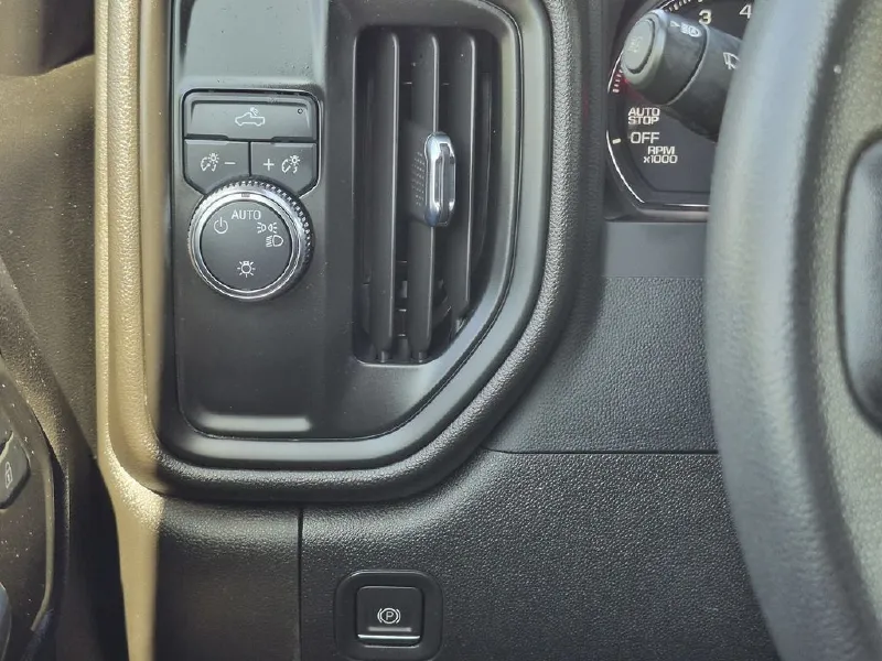 2023 GMC SIERRA