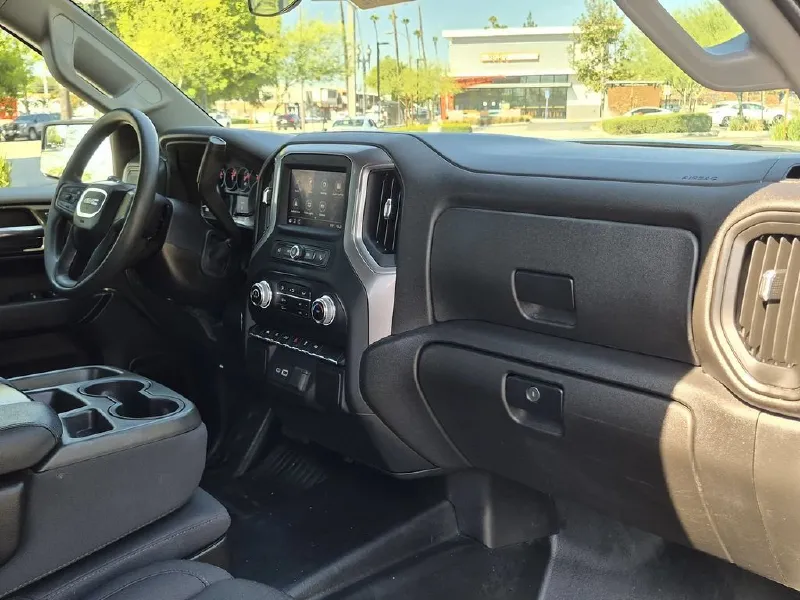 2023 GMC SIERRA