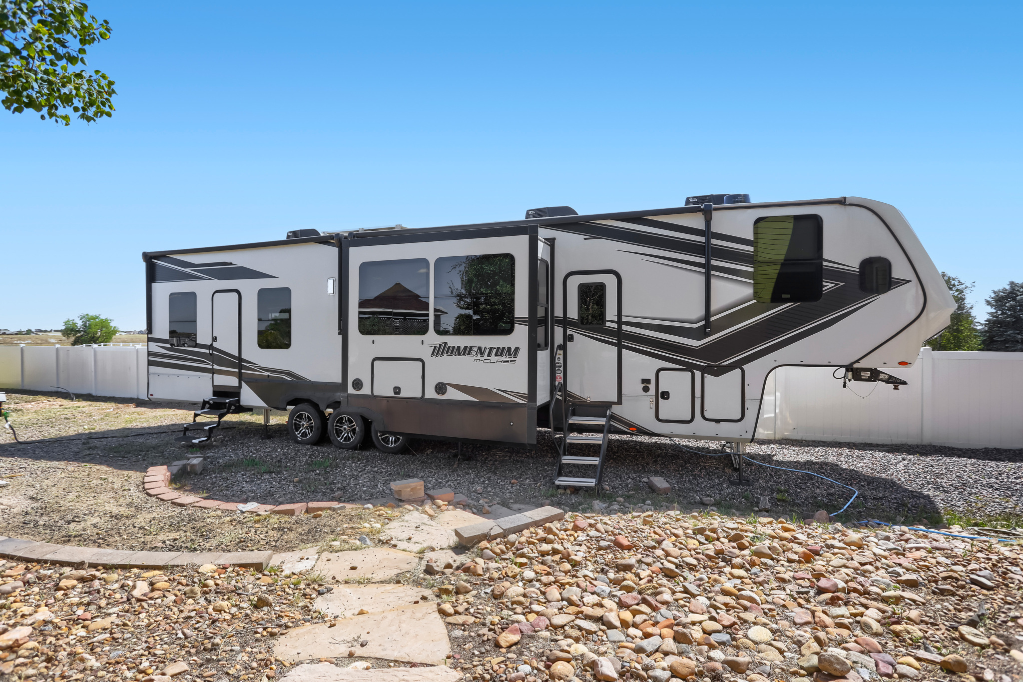 2023 Grand Design MOMENTUM M-CLASS 398M in castle rock CO
