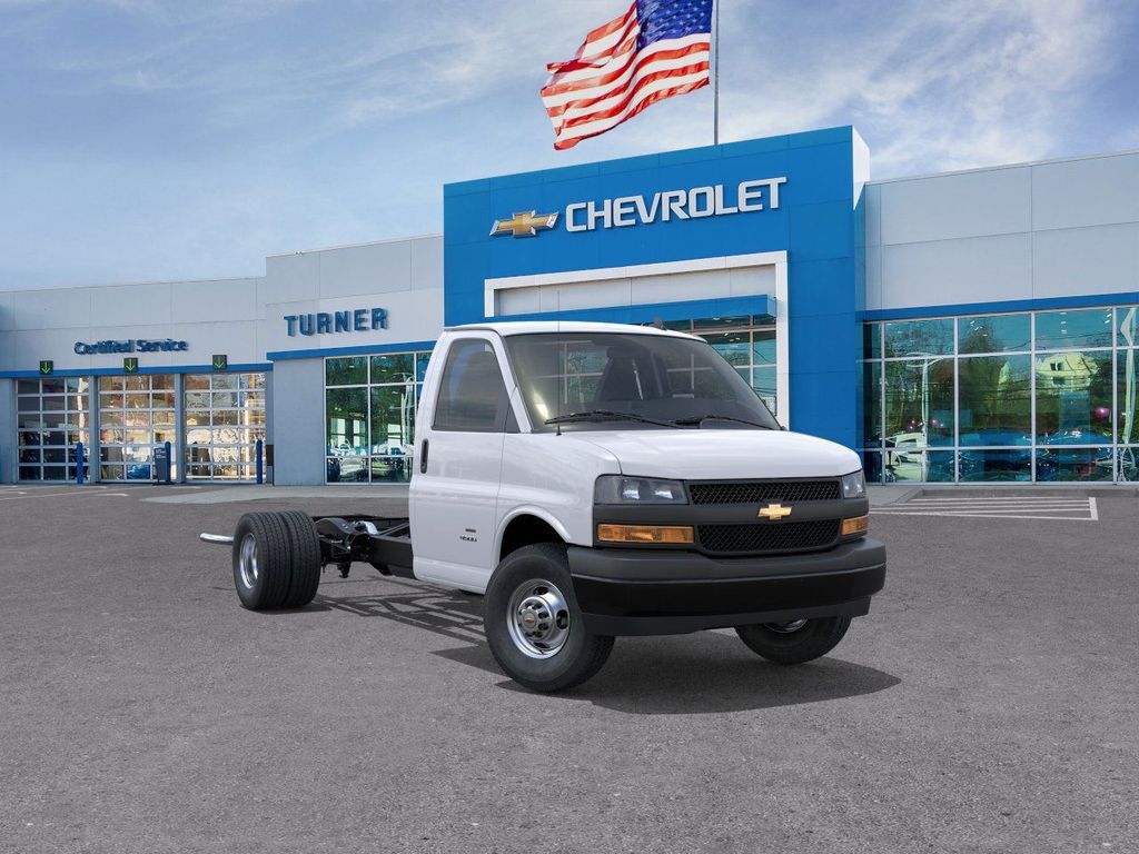 2025 Chevrolet Express 3500 in Harrisburg, PA