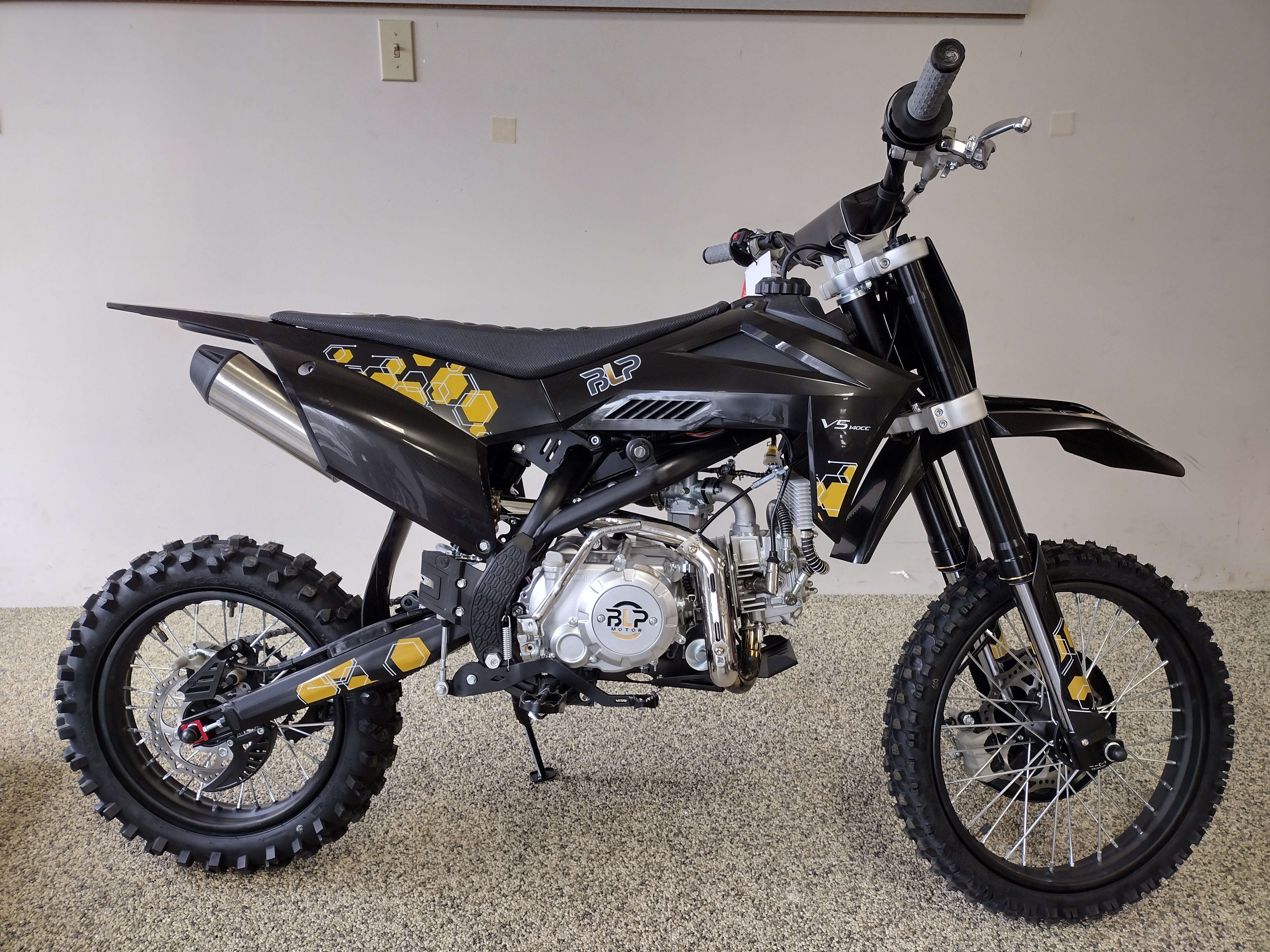 2026 Blp Moto V5 in Murrysville, PA
