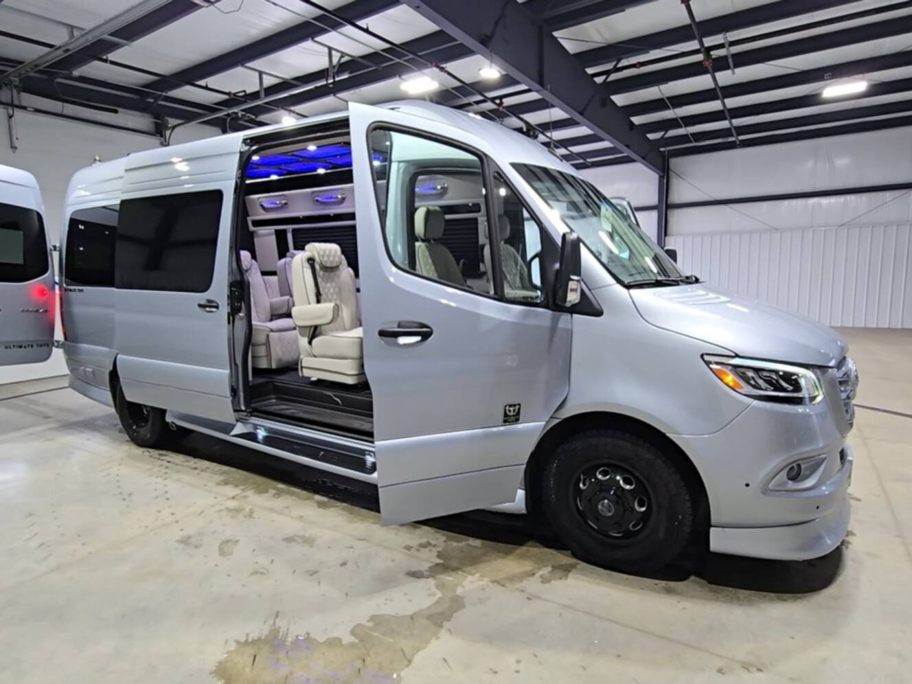 A photo of this 2027 Ultimate Toys COACH 170 STD