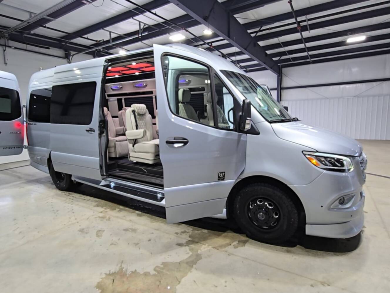 A photo of this 2027 Ultimate Toys COACH 170 STD