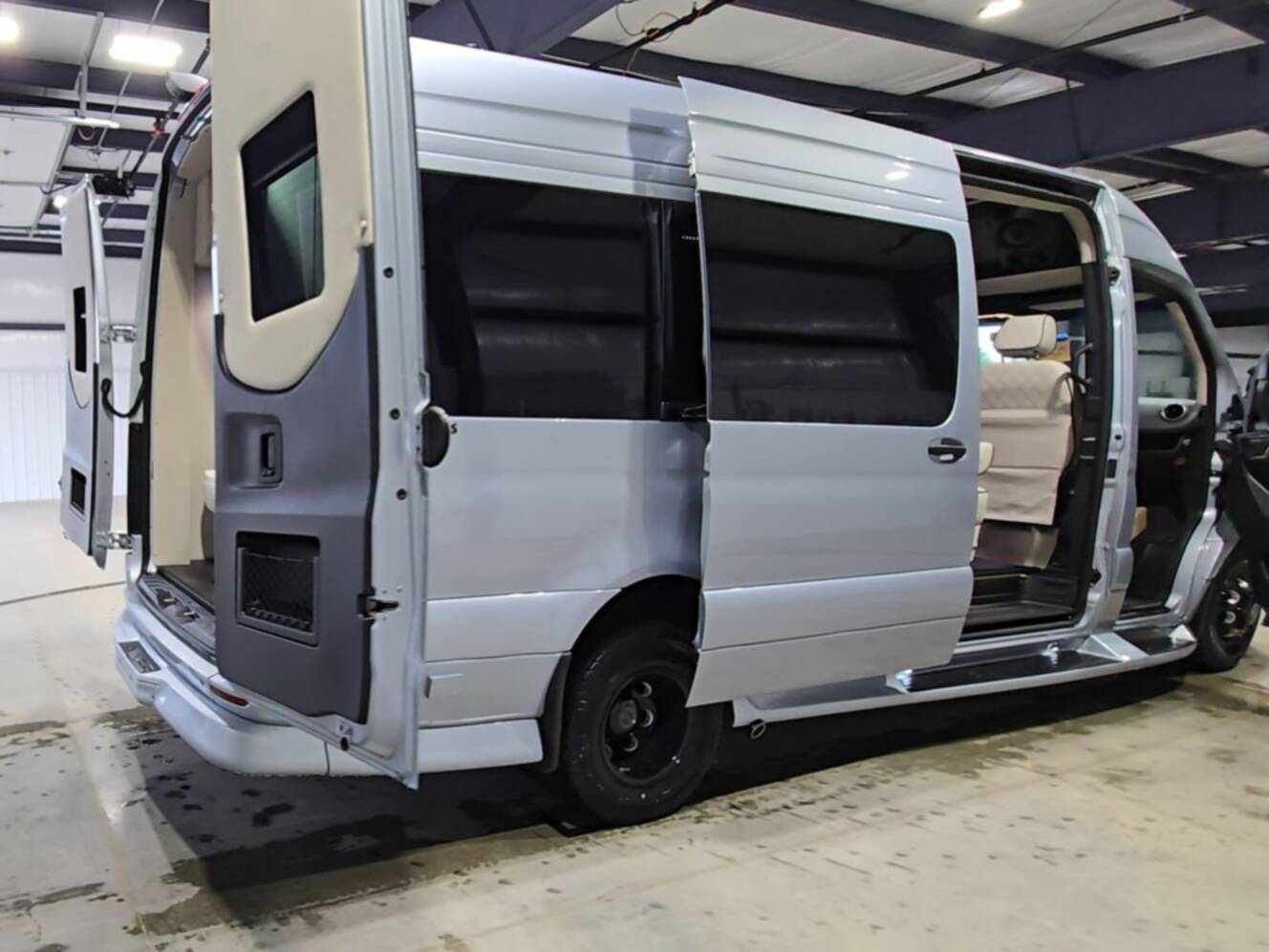 A photo of this 2027 Ultimate Toys COACH 170 STD