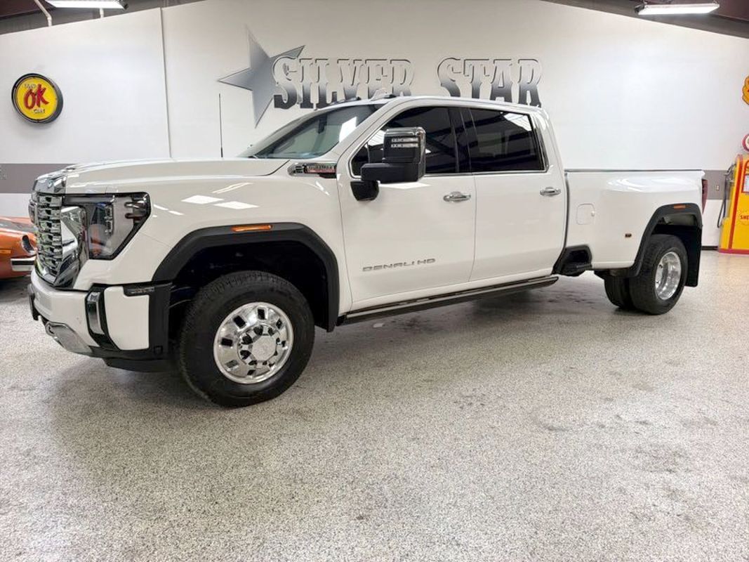 2024 GMC Sierra 3500HD in Midlothian, TX