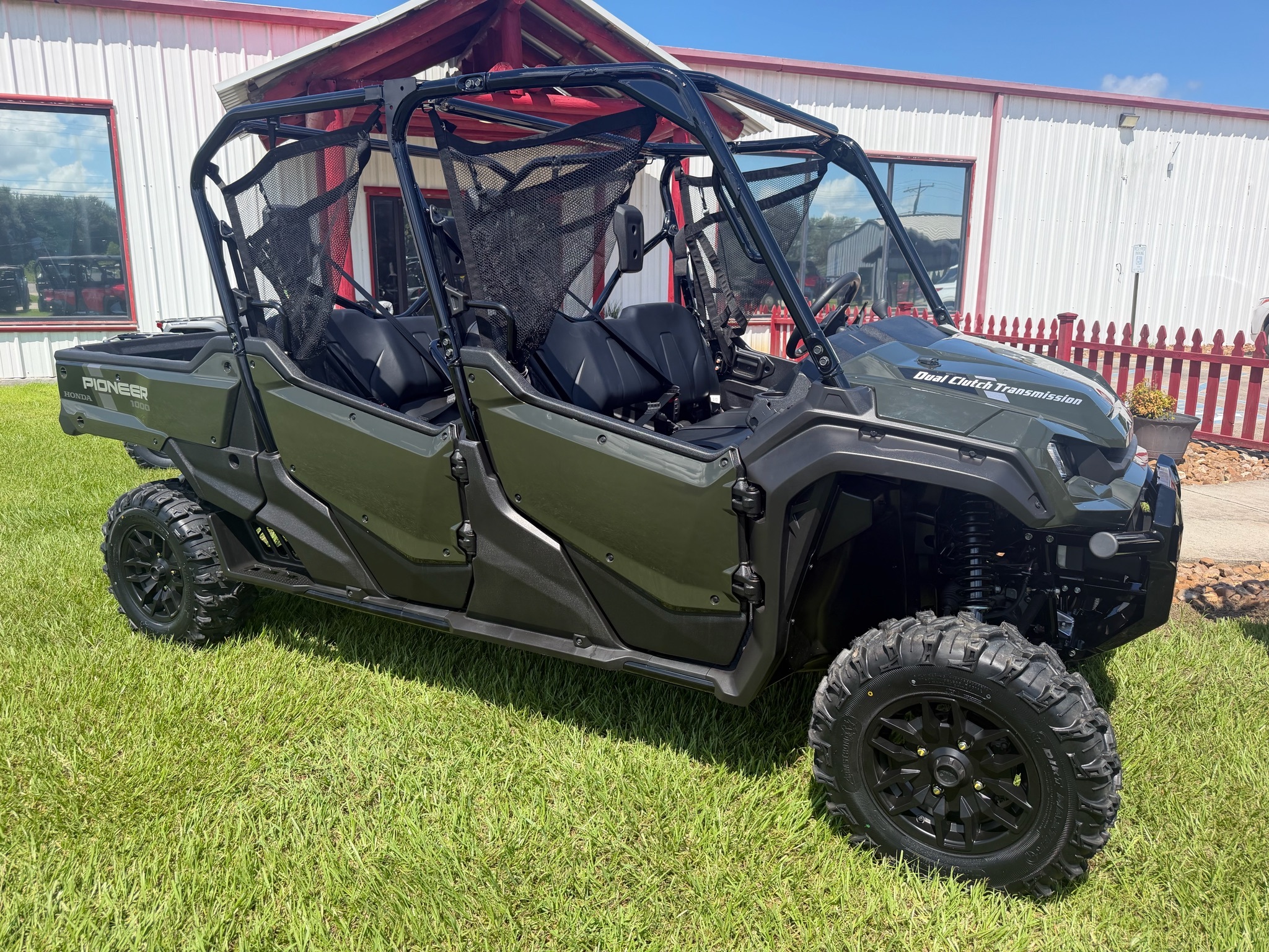 2025 Honda Pioneer 1000-6 Deluxe Crew in lafayette LA