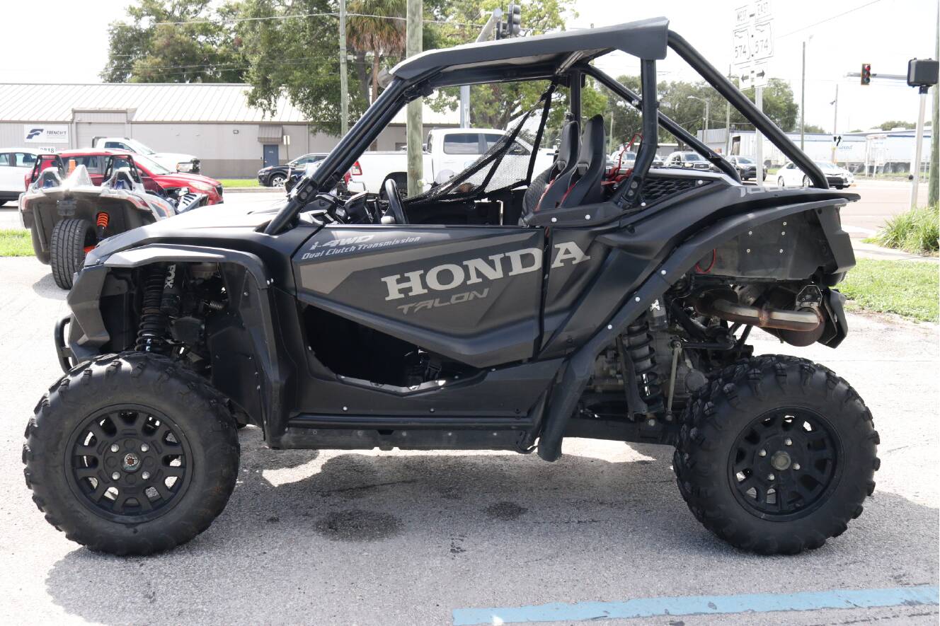 A photo of this 2022 Honda TALON 1000X FOX LIVE VALVE