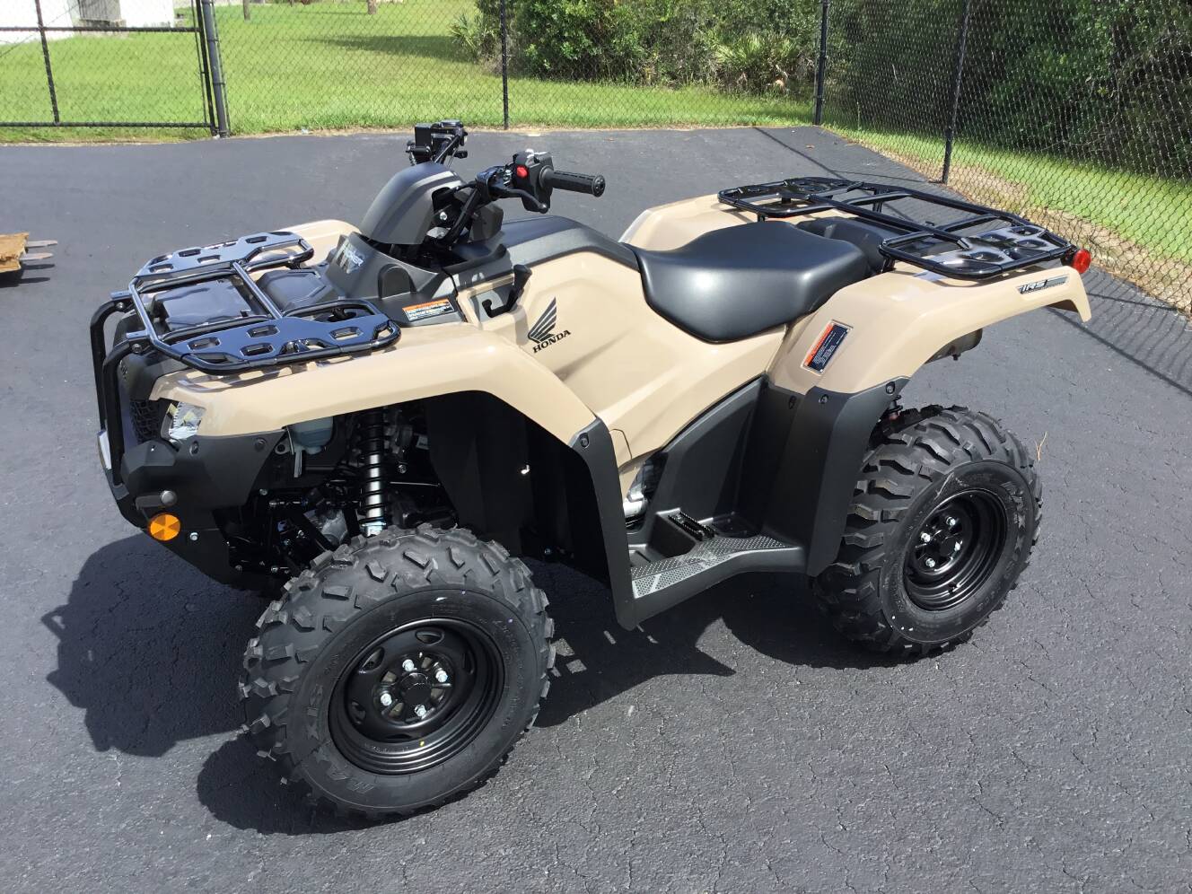 A photo of this 2027 Honda FourTrax Rancher 4x4 Automatic DCT IRS EPS