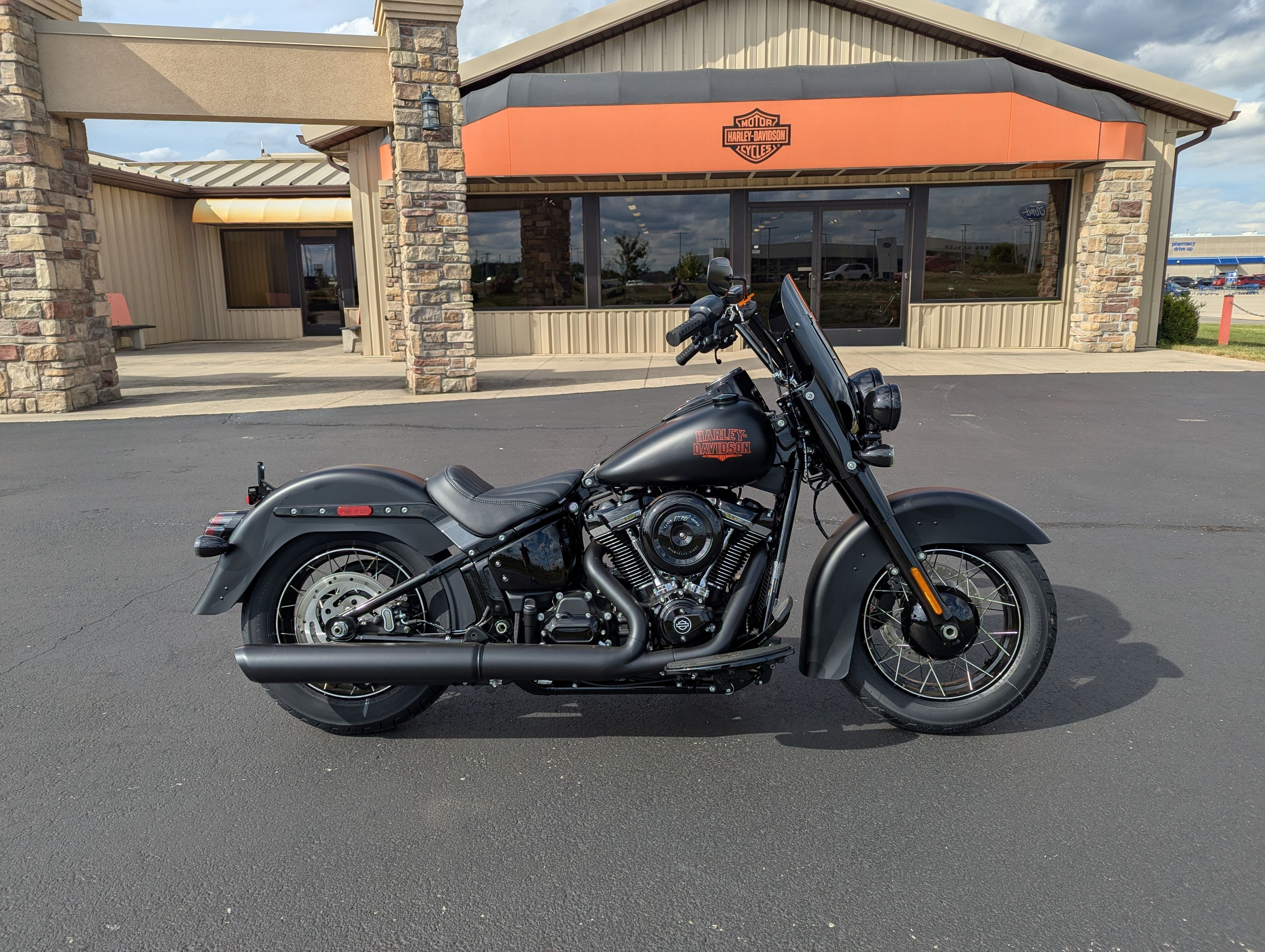 2026 Harley-Davidson Deadwood™ DEADWOOD in Muncie, IN