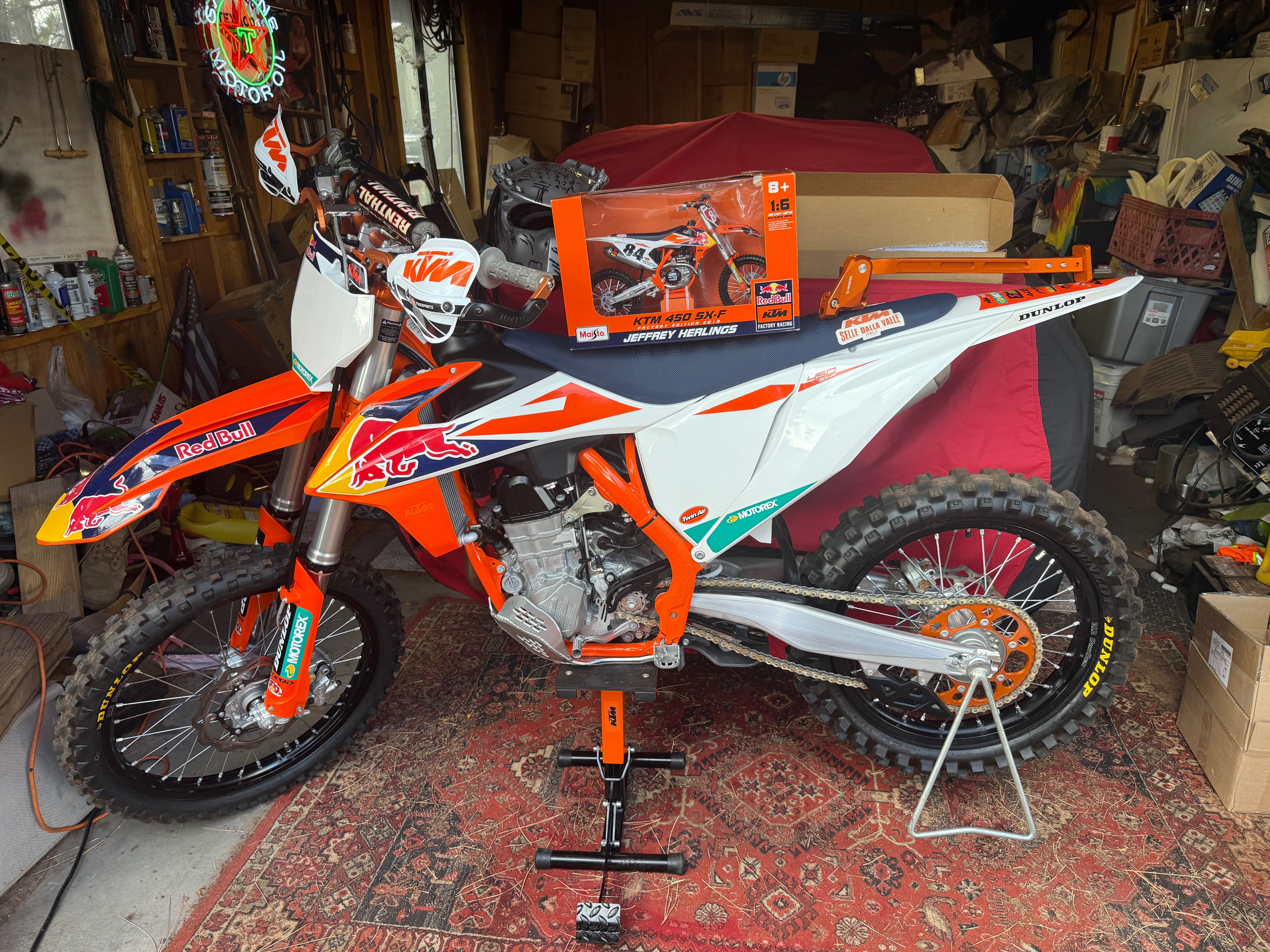 2018 KTM 450 SX-F FACTORY EDITION Dirt Bike motorcycle