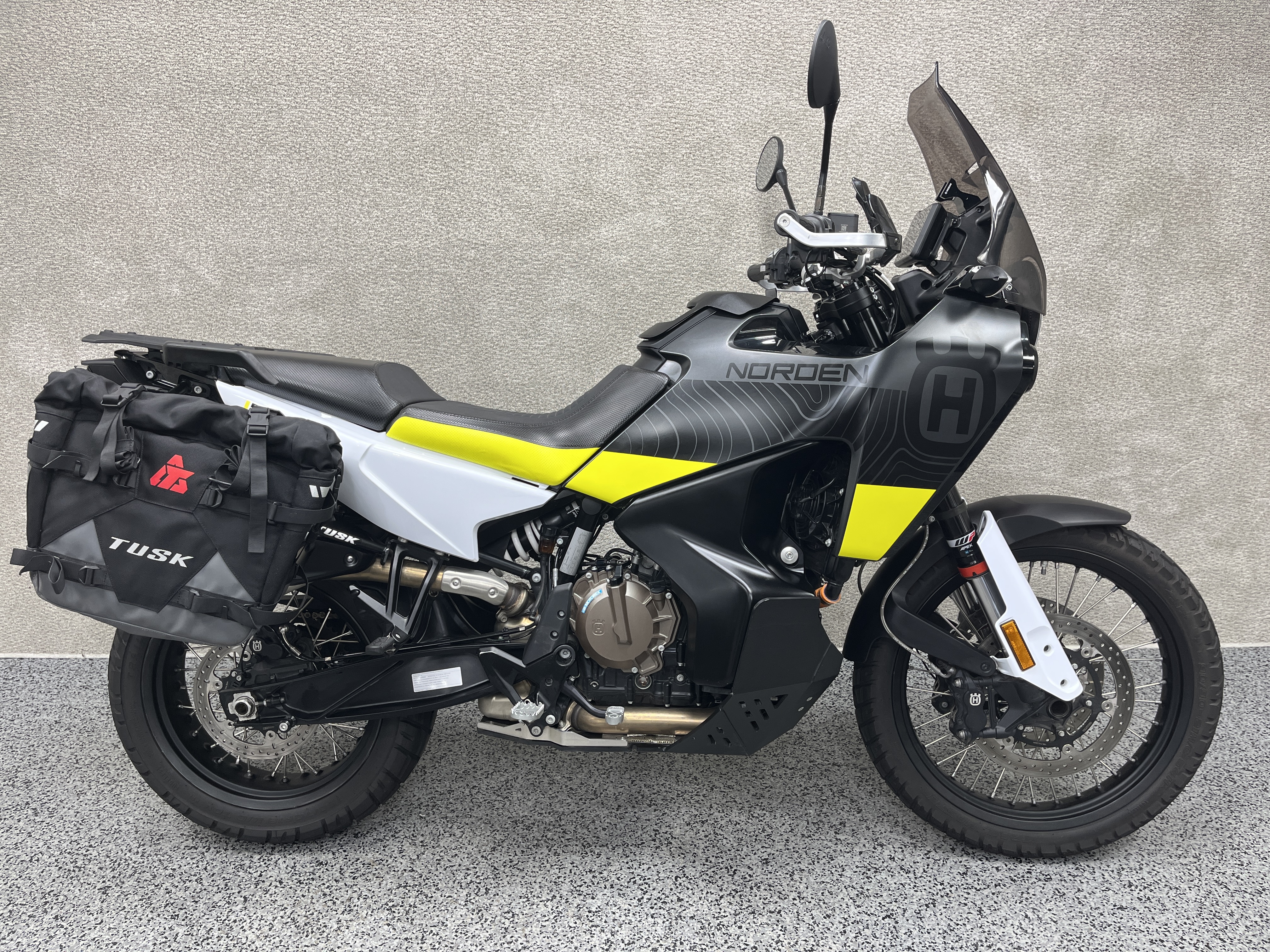 2022 Husqvarna NORDEN 901 901 in Pelham, NH