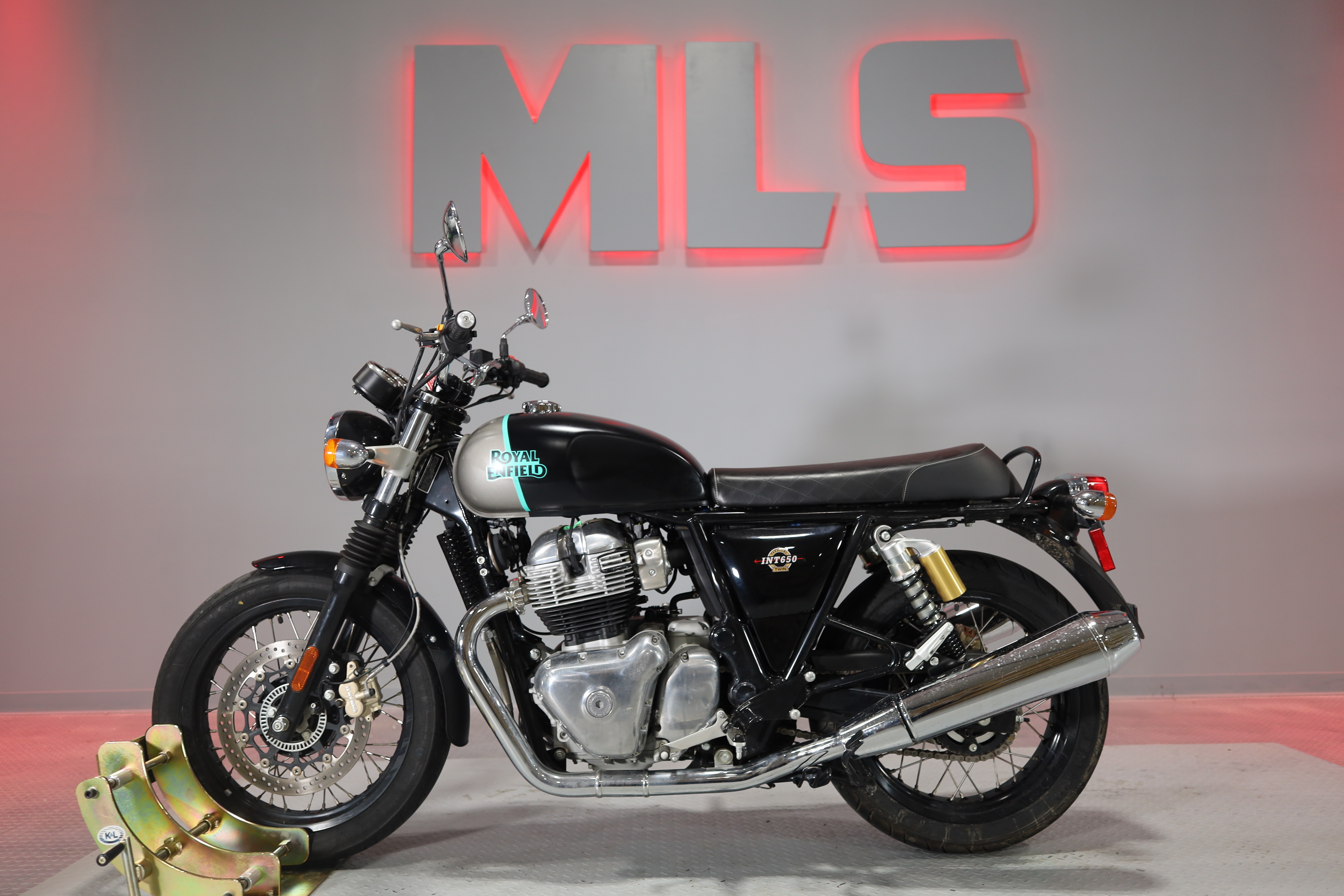 2022 Royal Enfield INT650 in Georgetown, KY