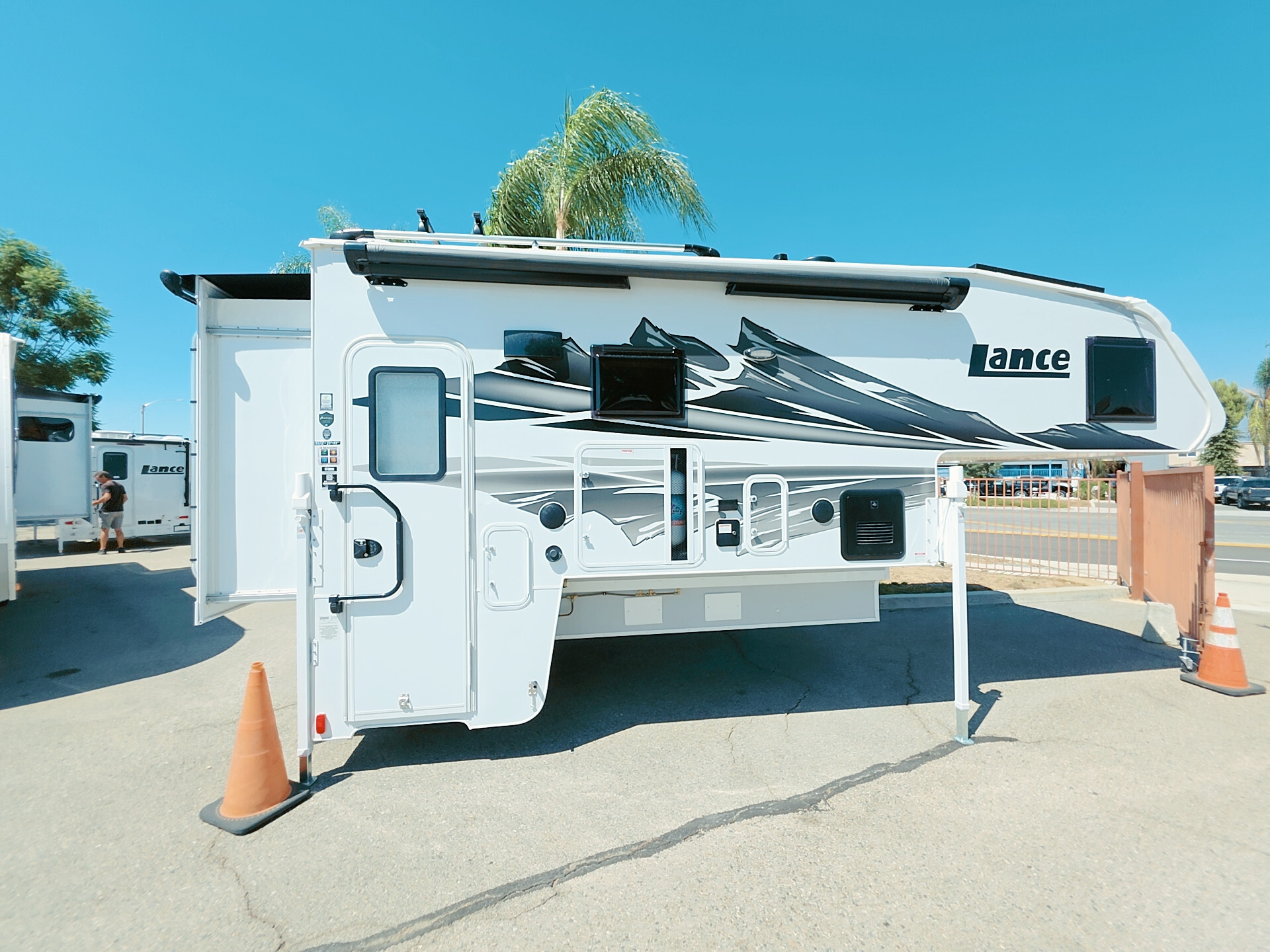 2027 Lance 1172 in ontario CA
