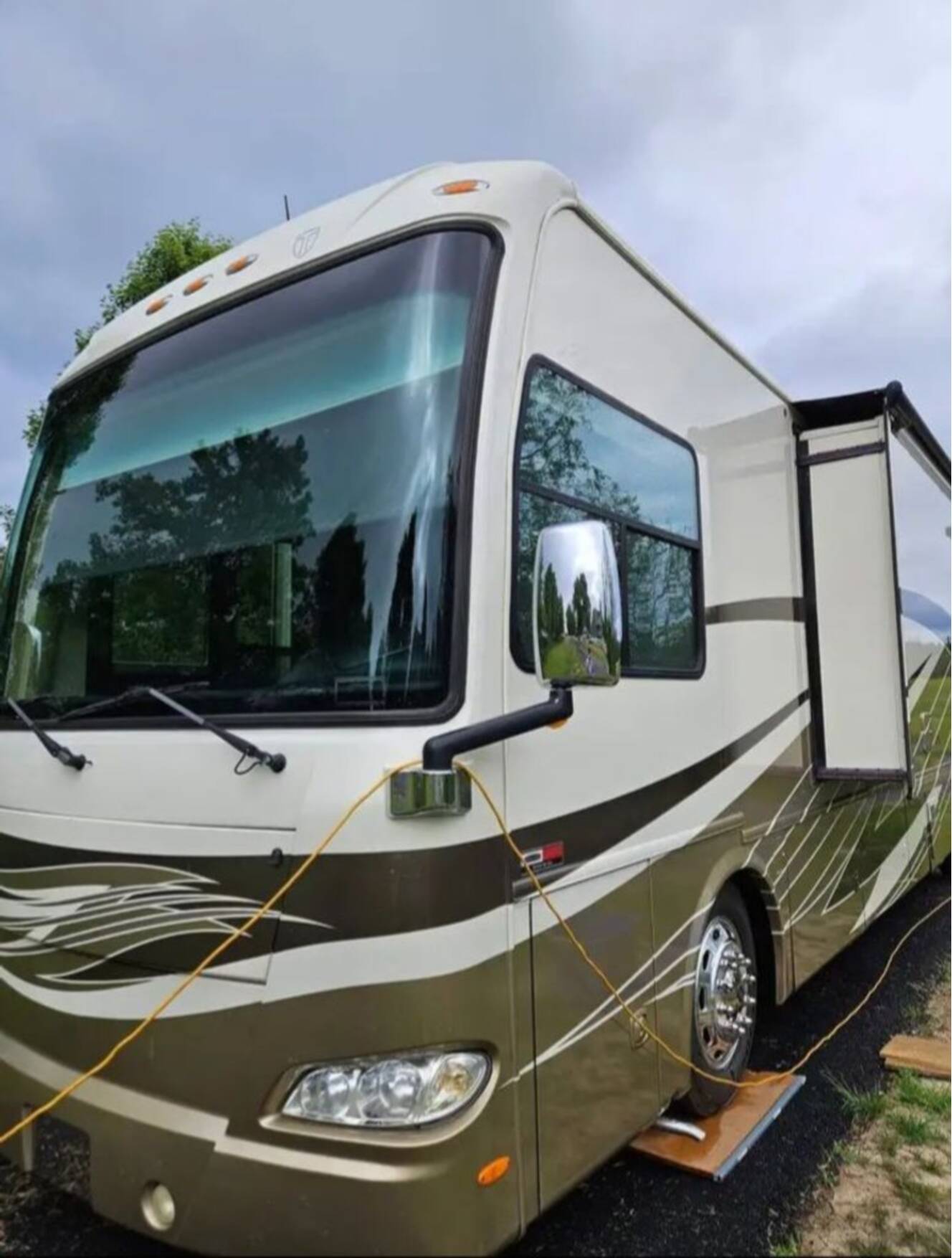 A photo of this 2013 Thor Motor Coach Tuscany XTE 40EX