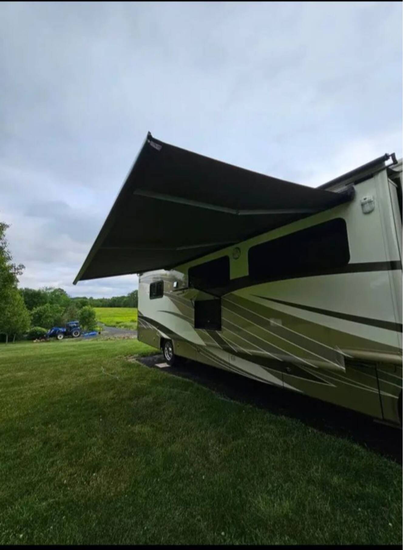 A photo of this 2013 Thor Motor Coach Tuscany XTE 40EX