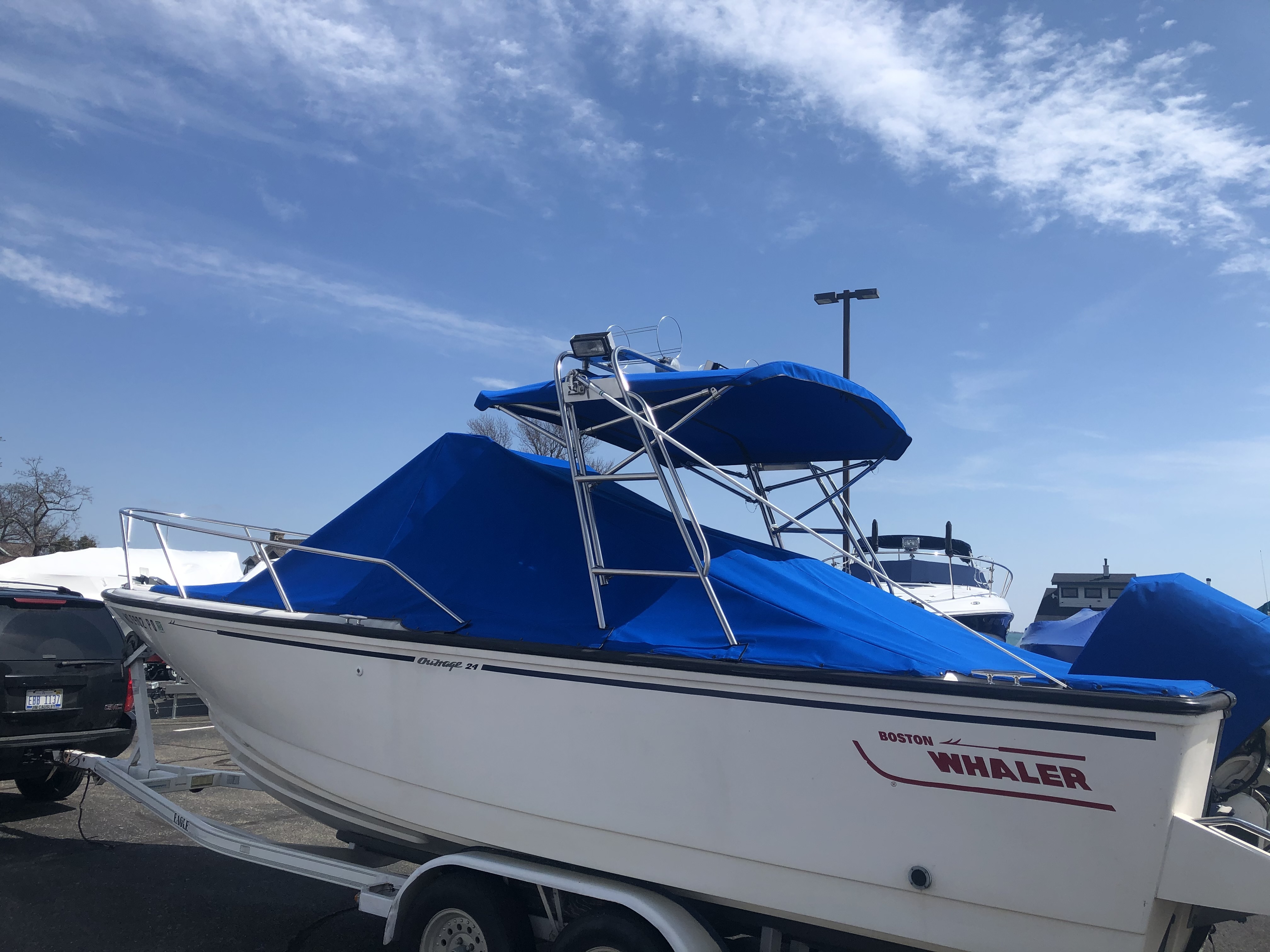 1994 Boston Whaler 240 OUTRAGE in grosse pointe MI