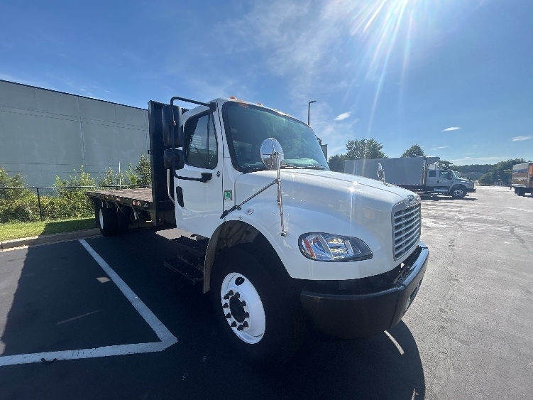 2020 FREIGHTLINER BUSINESS CLASS M2 106 in Jessup, MD