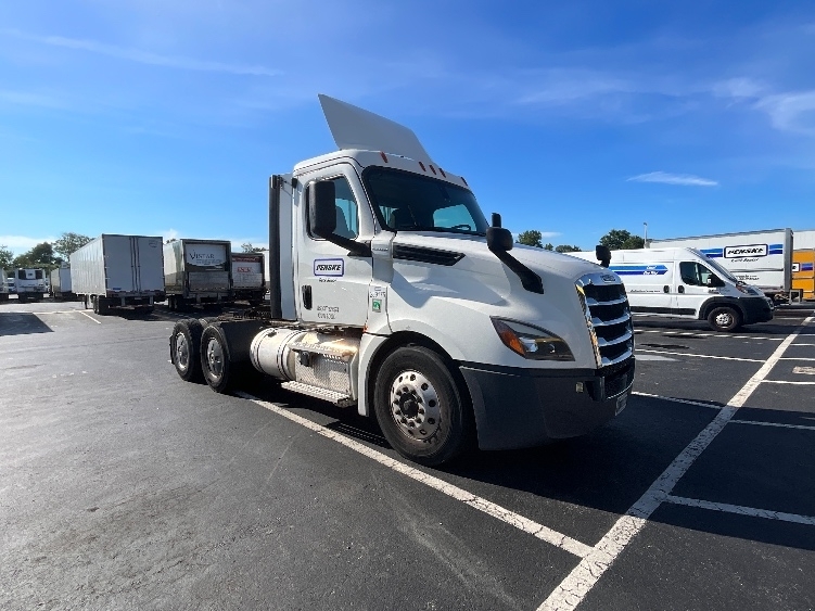 2020 Freightliner T12664ST in Swedesboro, NJ