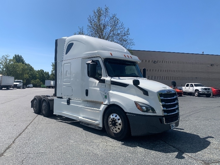 2020 FREIGHTLINER CASCADIA 126 in Concord, NC