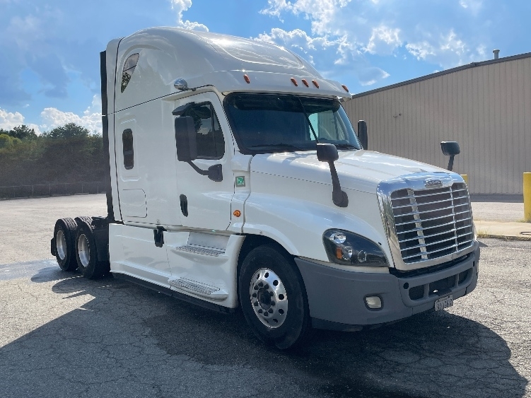 2020 FREIGHTLINER CASCADIA 125 in Greensboro, NC