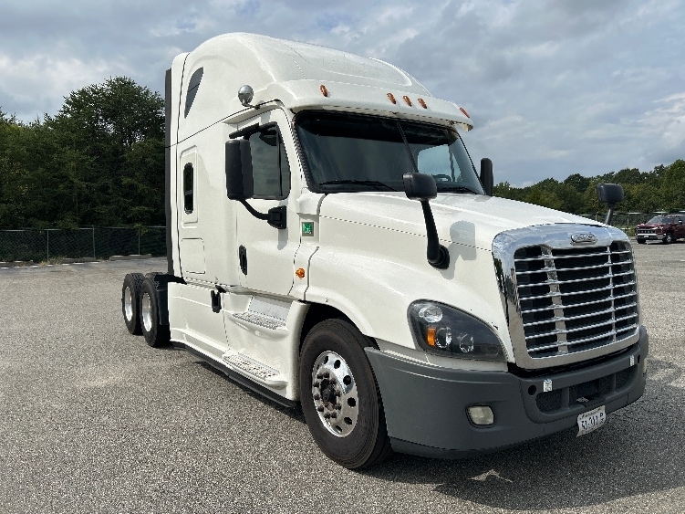 2020 Freightliner CASCADIA 125 in South Boston, VA