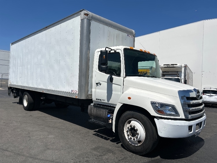2015 HINO 268 in Vernon, CA