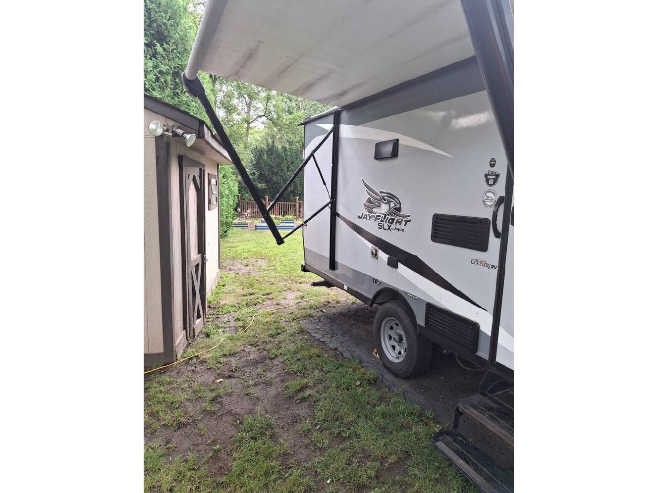 A photo of this 2021 Jayco Jay Flight SLX 184BS