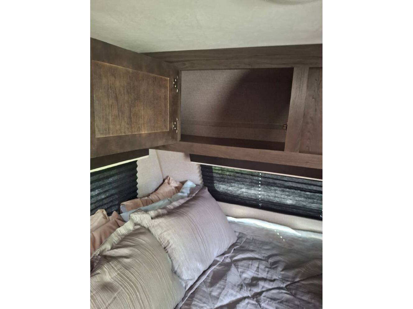 A photo of this 2021 Jayco Jay Flight SLX 184BS