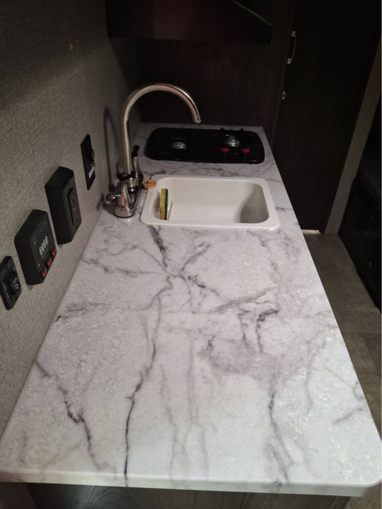 A photo of this 2021 Jayco Jay Flight SLX 184BS