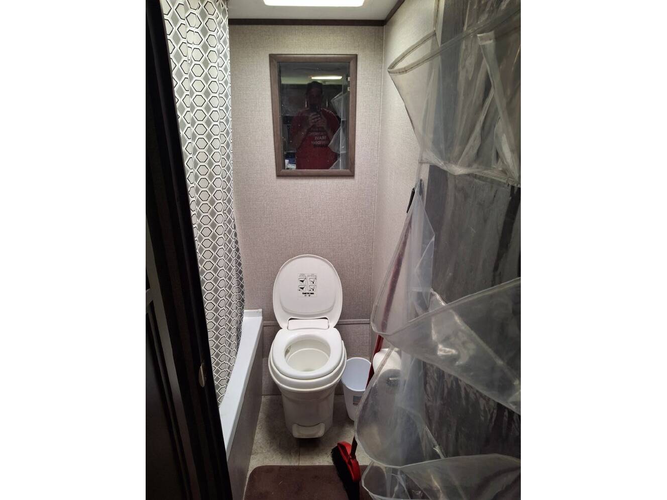 A photo of this 2021 Jayco Jay Flight SLX 184BS