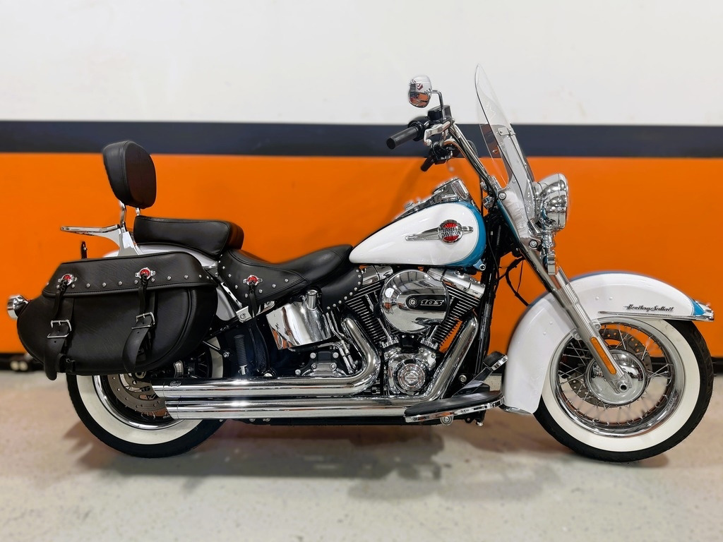 2016 Harley-Davidson Softail Heritage Softail Classic CLASSIC in Zieglerville, PA